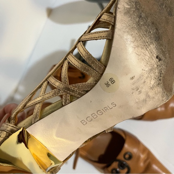 BCBG girls gold cut out heels leather size 6 US - Picture 4 of 4